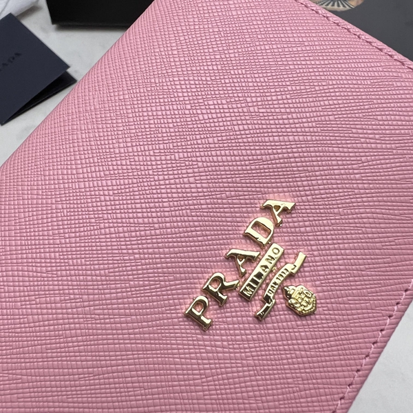 プラダ財布コピー素材ディテール